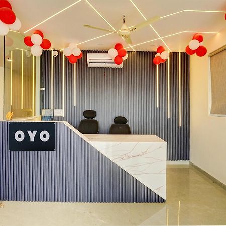 Hotel O Red Diamond Hotel Ghaziabad Extérieur photo