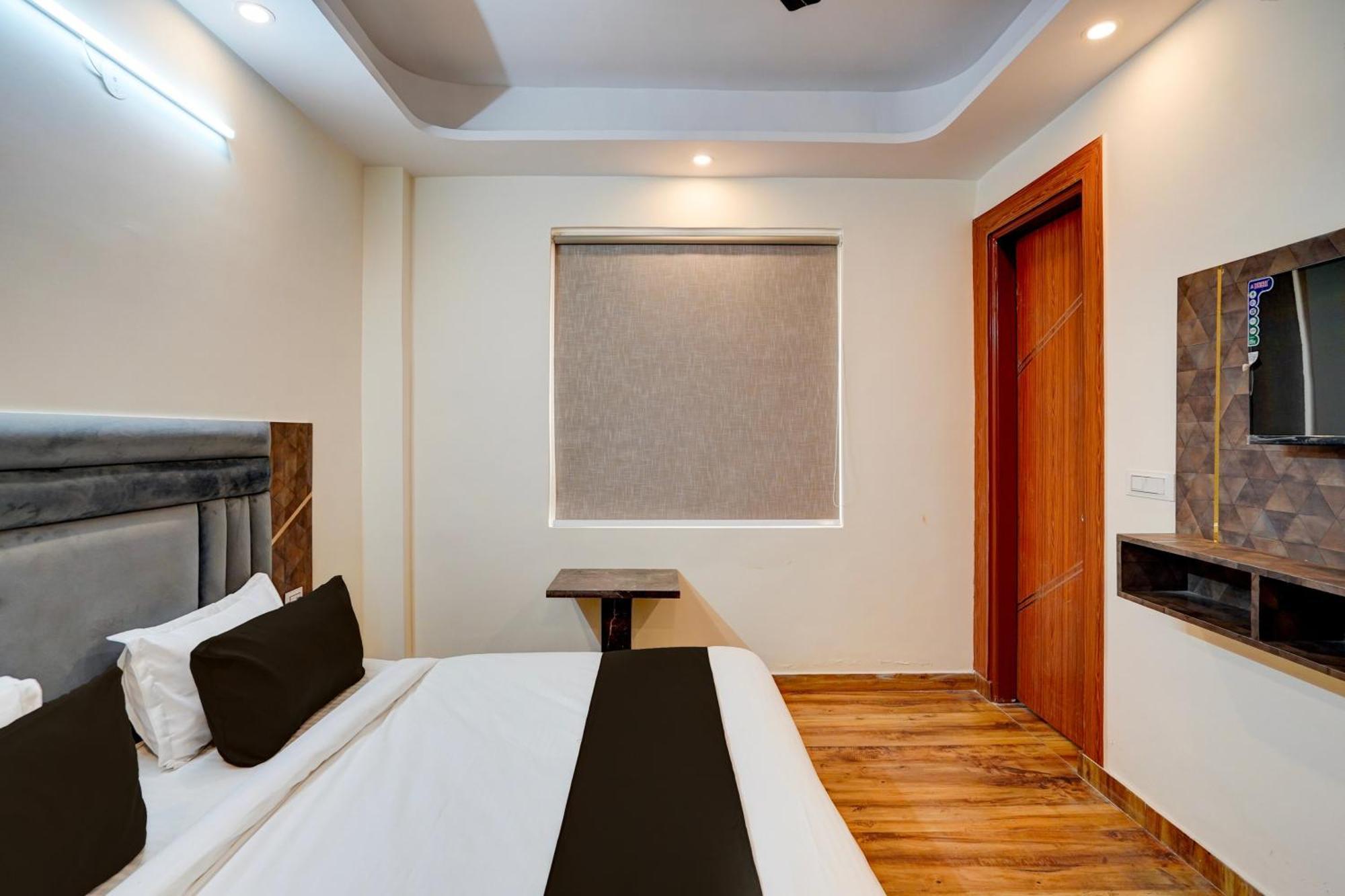 Hotel O Red Diamond Hotel Ghaziabad Extérieur photo