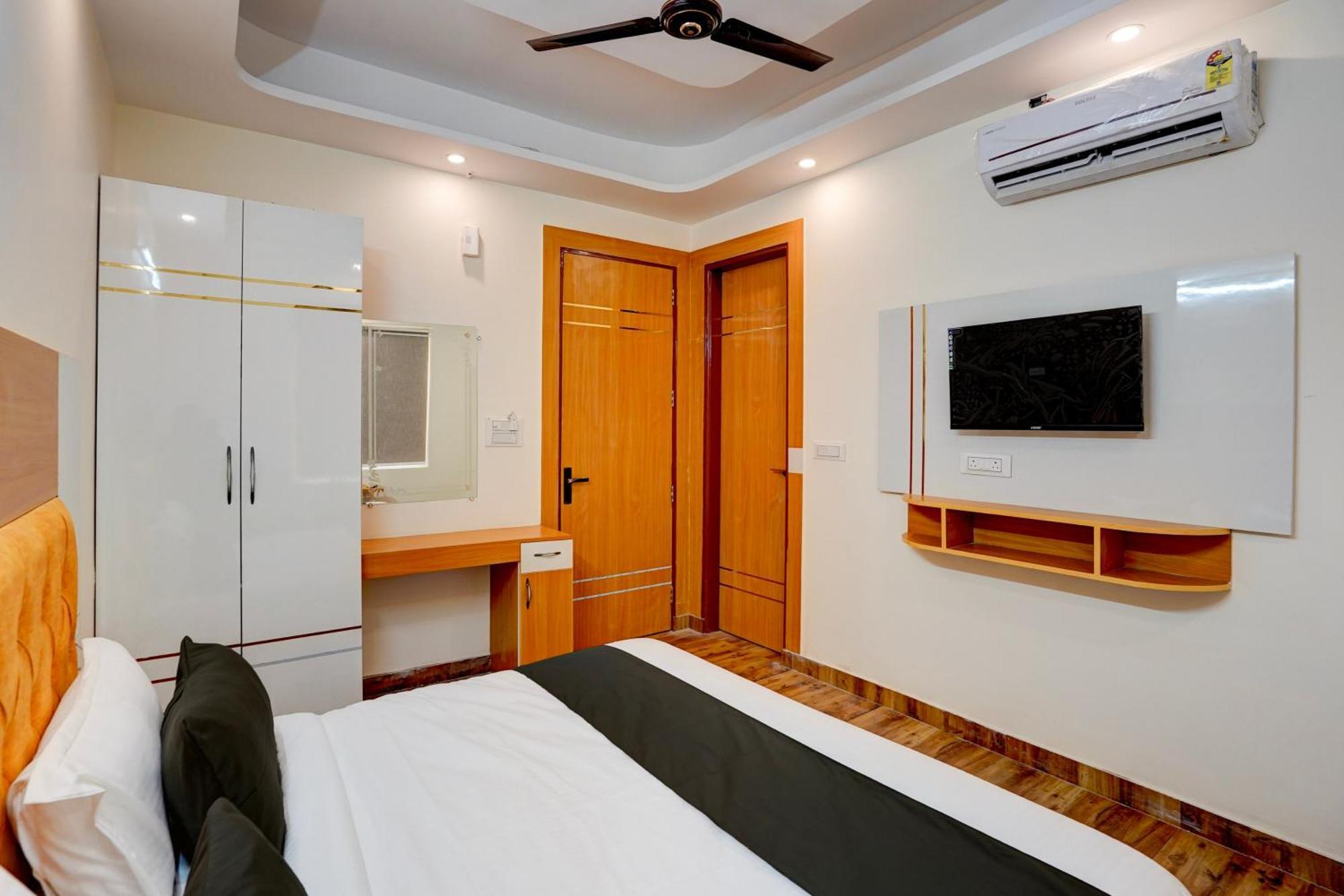 Hotel O Red Diamond Hotel Ghaziabad Extérieur photo